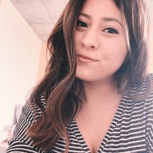 Meet your Posher, Laura